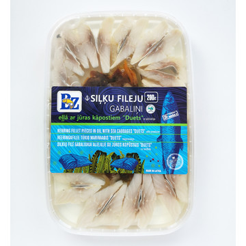 HERRING FILLET IN OIL WITH SEA CABBAGES “DUETS”